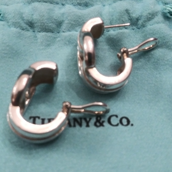 Tiffany & Co. Vintage Atlas Earrings - Picture 3 of 5